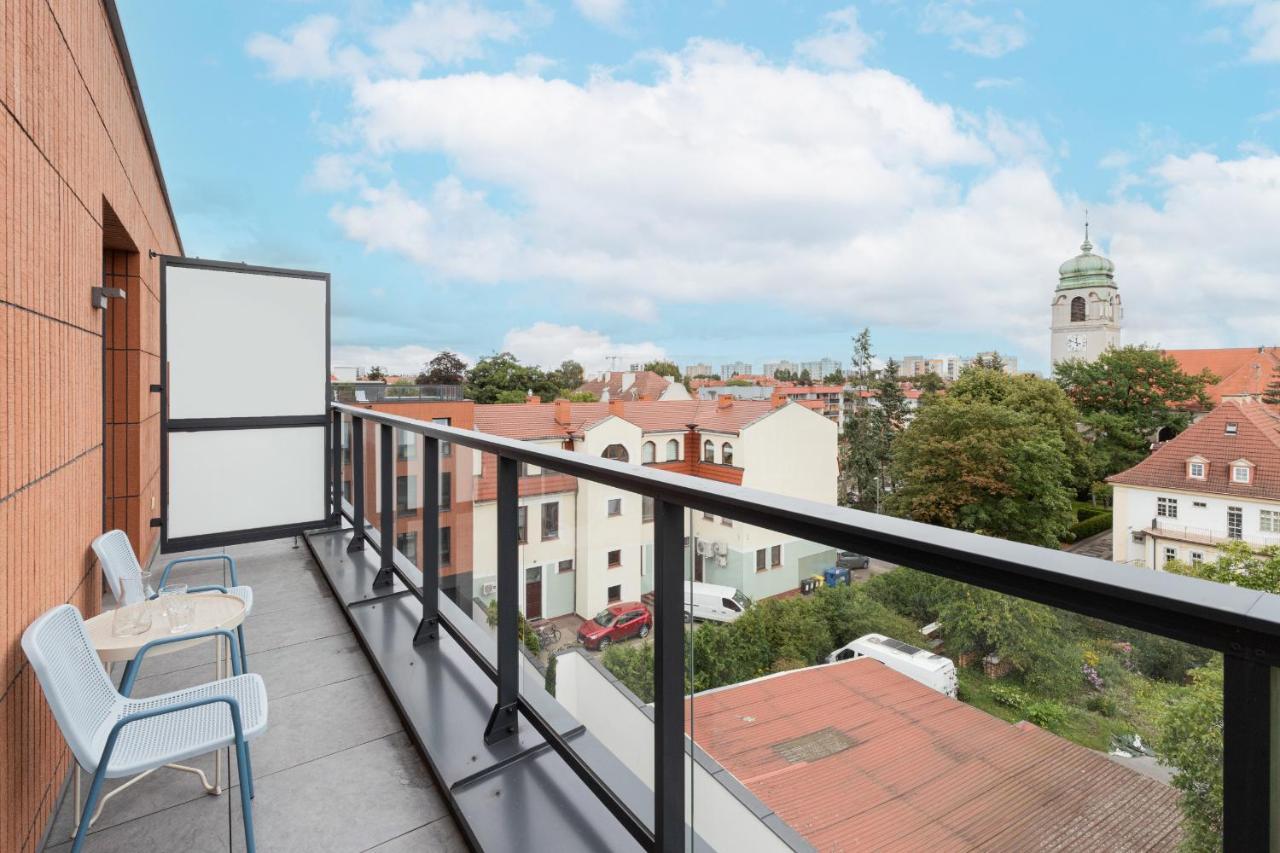 Bright & Trendy With Balcony By Renters Apartament Gdańsk